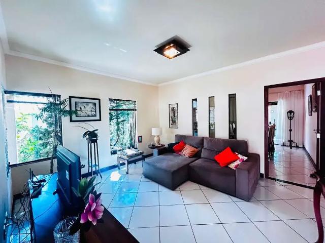 Casa venda em Região Geográfica Imediata de Belo Horizonte, Região Metropolitana de Belo Horizonte