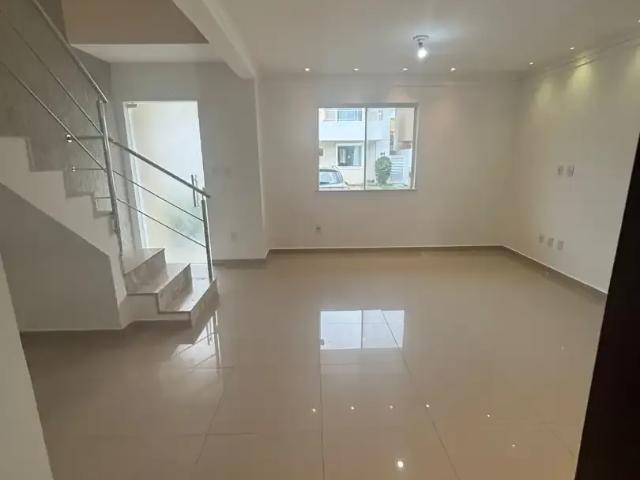 Casa venda em Região Geográfica Imediata de Salvador, Região Metropolitana de Salvador