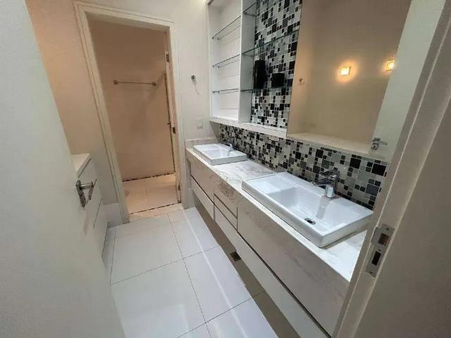 Casa venda em Região Geográfica Imediata de Londrina, Londrina