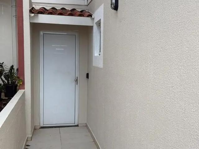 Casa venda em Região Geográfica Imediata de Londrina, Londrina