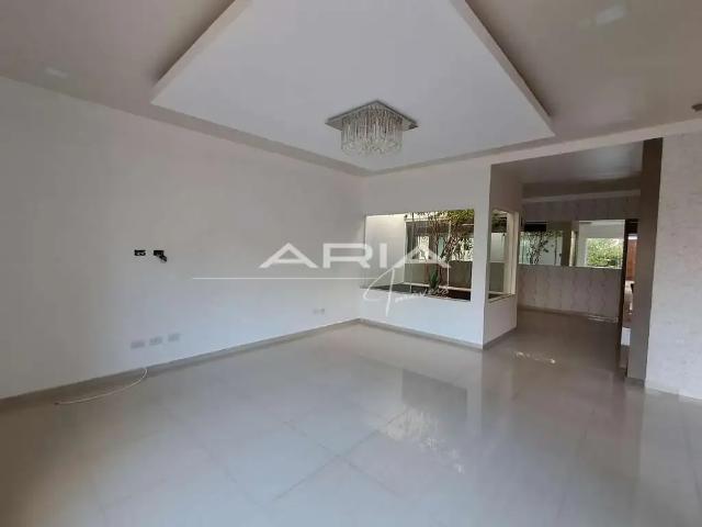 Casa venda em Região Geográfica Imediata de Londrina, Londrina