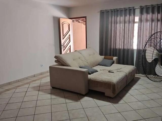 Casa venda em Região Geográfica Imediata de Londrina, Londrina