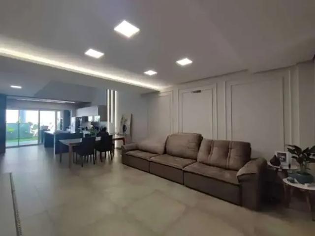 Casa venda em Região Geográfica Imediata de Londrina, Londrina