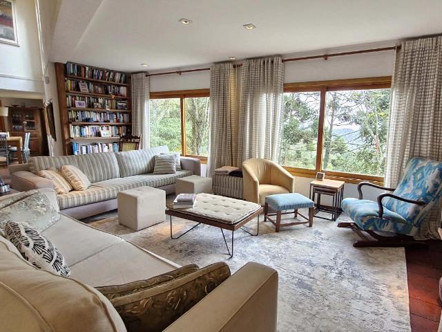 Casa venda em Parque Petrópolis 4ª Seção, Mairiporã