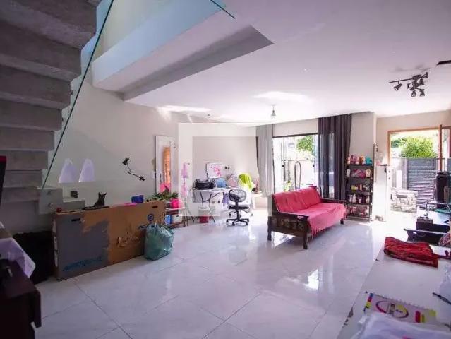 Casa venda em Região Geográfica Imediata do Rio de Janeiro, Região Metropolitana do Rio de Janeiro