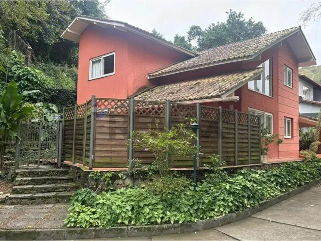 Casa venda em Vila Grota do Surucucu, Niterói