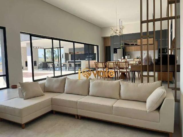 Casa venda em Região Imediata de São José dos Campos, Região Metropolitana do Vale do Paraíba e Litoral Norte