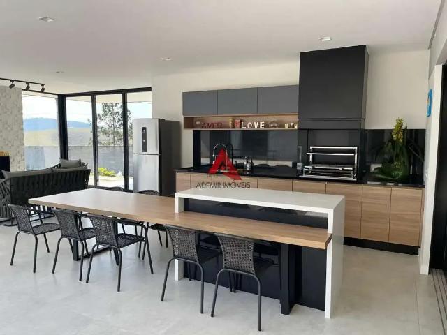 Casa venda em Região Imediata de São José dos Campos, Região Metropolitana do Vale do Paraíba e Litoral Norte
