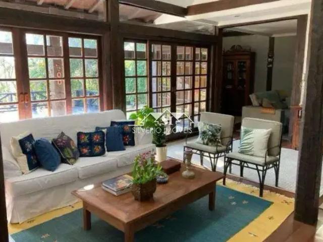 Casa venda em Petrópolis, Região Geográfica Intermediária de Petrópolis