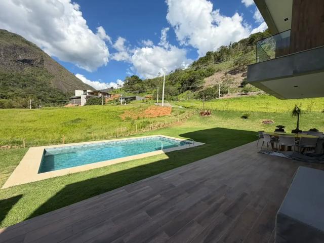 Casa venda em Petrópolis, Região Geográfica Intermediária de Petrópolis
