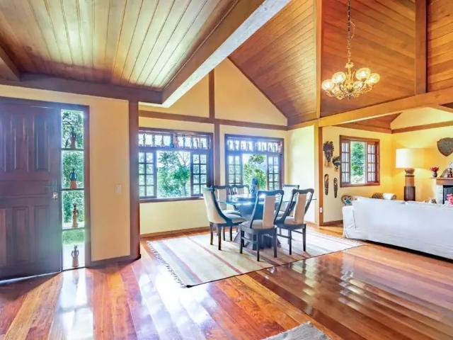 Casa venda em Região Geográfica Imediata de Petrópolis, Região Metropolitana do Rio de Janeiro