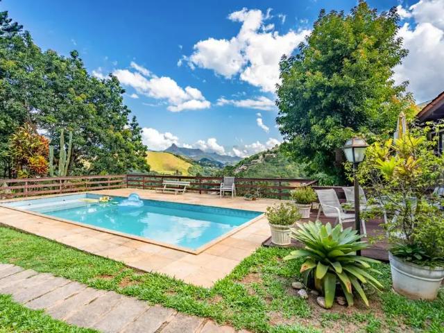 Casa venda em Região Geográfica Imediata de Petrópolis, Região Metropolitana do Rio de Janeiro
