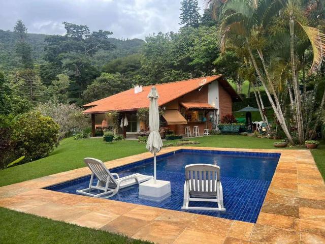Casa venda em Cascatinha, Petrópolis