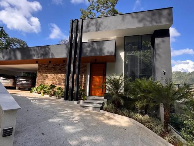 Casa venda em Região Geográfica Imediata de Petrópolis, Região Metropolitana do Rio de Janeiro