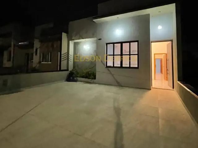 Casa venda em Região Imediata de Taubaté-Pindamonhangaba, Região Metropolitana do Vale do Paraíba e Litoral Norte