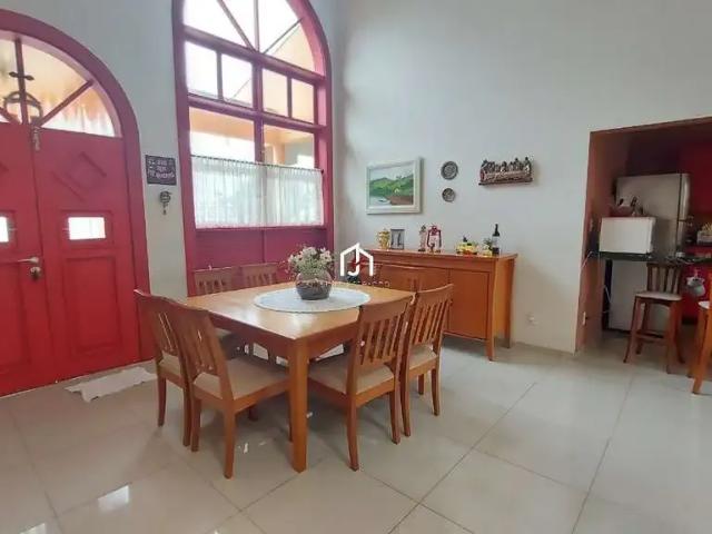 Casa venda em Região Imediata de Taubaté-Pindamonhangaba, Região Metropolitana do Vale do Paraíba e Litoral Norte