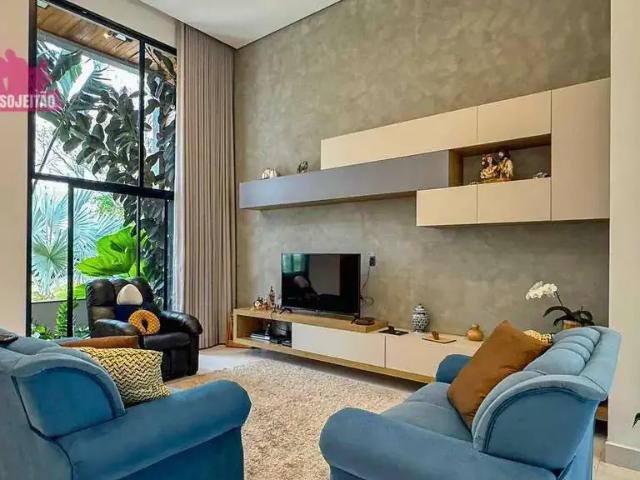 Casa venda em Região Imediata de Taubaté-Pindamonhangaba, Região Metropolitana do Vale do Paraíba e Litoral Norte