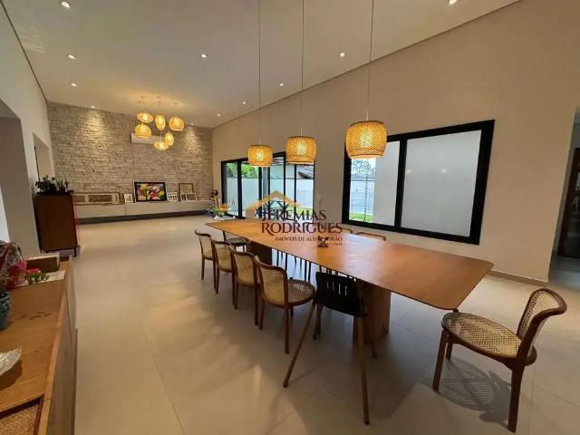 Casa venda em Região Imediata de Taubaté-Pindamonhangaba, Região Metropolitana do Vale do Paraíba e Litoral Norte