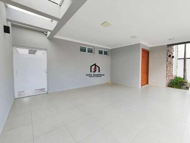 Casa venda em Região Imediata de Taubaté-Pindamonhangaba, Região Metropolitana do Vale do Paraíba e Litoral Norte