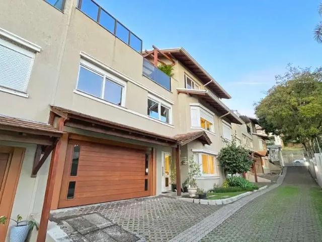 Casa venda em Região Geográfica Imediata de Porto Alegre, Região Metropolitana de Porto Alegre