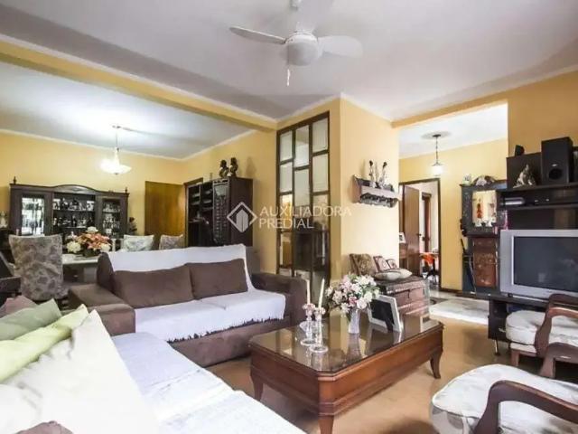 Casa venda em Vila Ipiranga, Porto Alegre