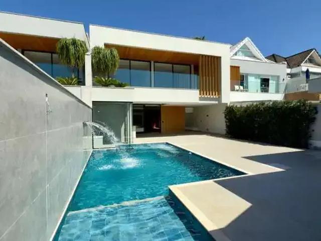 Casa venda em Região Geográfica Imediata do Rio de Janeiro, Região Metropolitana do Rio de Janeiro