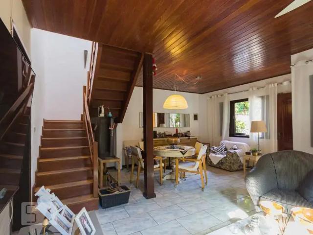 Casa venda em Região Geográfica Imediata do Rio de Janeiro, Região Metropolitana do Rio de Janeiro
