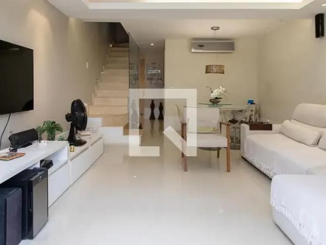 Casa venda em Região Geográfica Imediata do Rio de Janeiro, Região Metropolitana do Rio de Janeiro