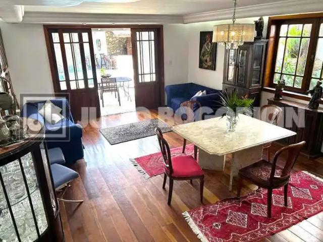 Casa venda em Região Geográfica Imediata do Rio de Janeiro, Região Metropolitana do Rio de Janeiro