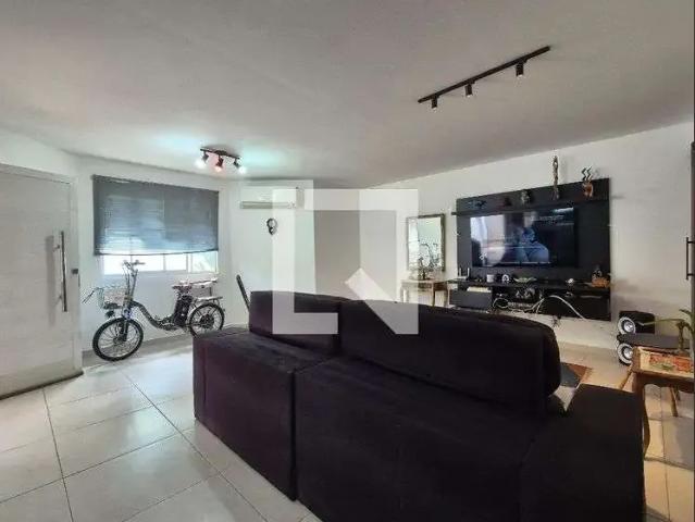 Casa venda em Região Geográfica Imediata do Rio de Janeiro, Região Metropolitana do Rio de Janeiro