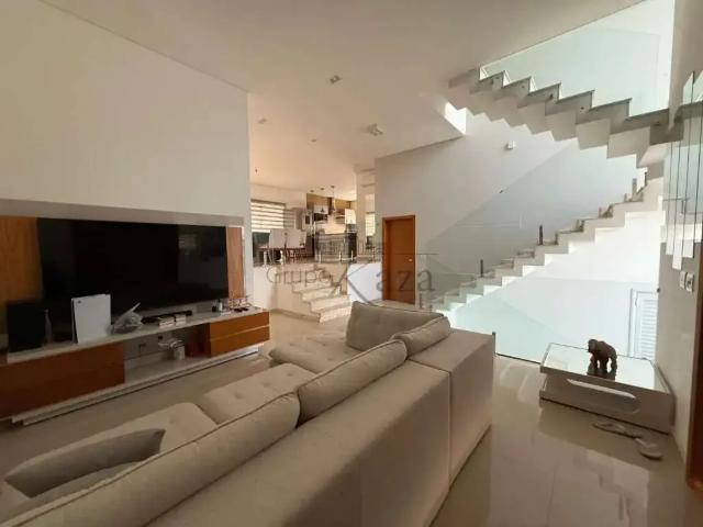 Casa venda em Região Imediata de São José dos Campos, Região Metropolitana do Vale do Paraíba e Litoral Norte