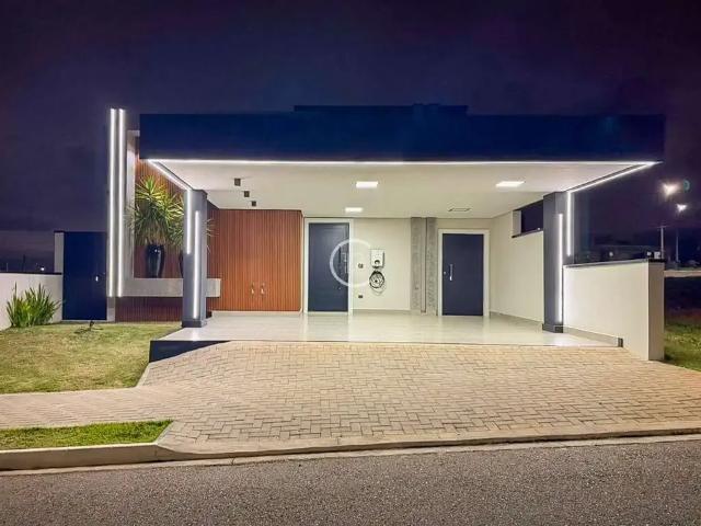 Casa venda em Região Imediata de São José dos Campos, Região Metropolitana do Vale do Paraíba e Litoral Norte