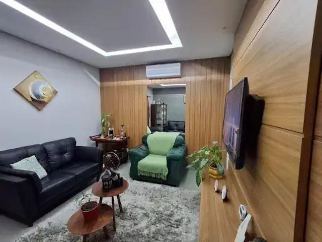 Casa venda em Região Imediata de São José dos Campos, Região Metropolitana do Vale do Paraíba e Litoral Norte