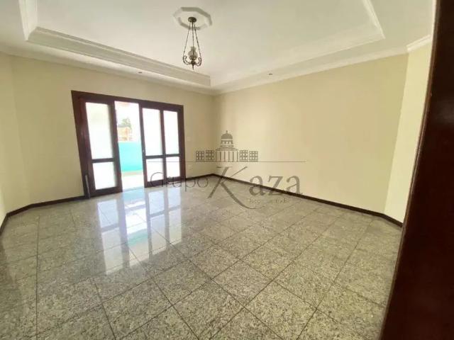 Casa venda em Região Imediata de São José dos Campos, Região Metropolitana do Vale do Paraíba e Litoral Norte