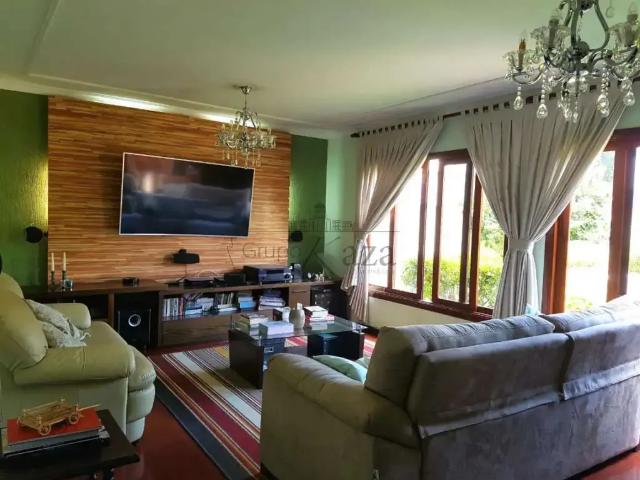 Casa venda em Região Imediata de São José dos Campos, Região Metropolitana do Vale do Paraíba e Litoral Norte
