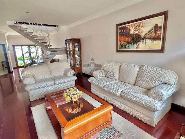 Casa venda em Região Imediata de São José dos Campos, Região Metropolitana do Vale do Paraíba e Litoral Norte