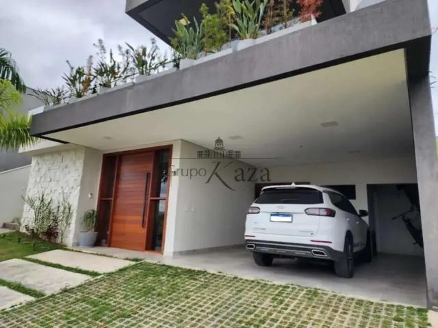 Casa venda em Região Imediata de São José dos Campos, Região Metropolitana do Vale do Paraíba e Litoral Norte