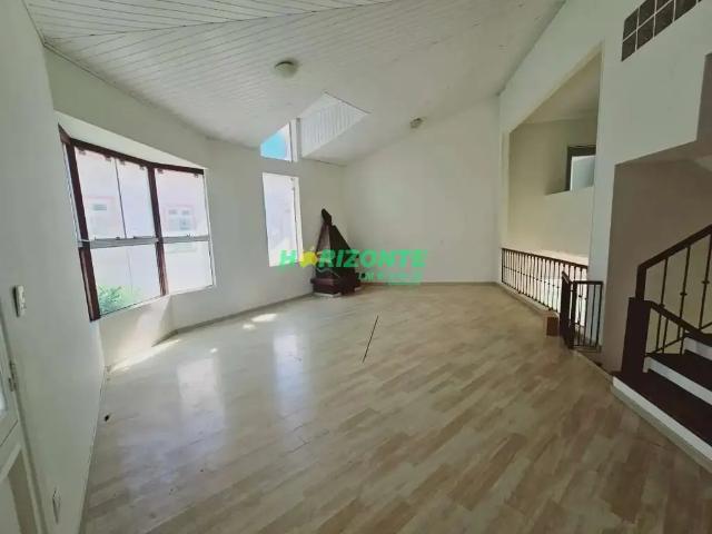 Casa venda em Região Imediata de São José dos Campos, Região Metropolitana do Vale do Paraíba e Litoral Norte