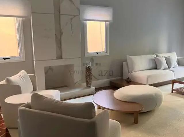 Casa venda em Região Imediata de São José dos Campos, Região Metropolitana do Vale do Paraíba e Litoral Norte