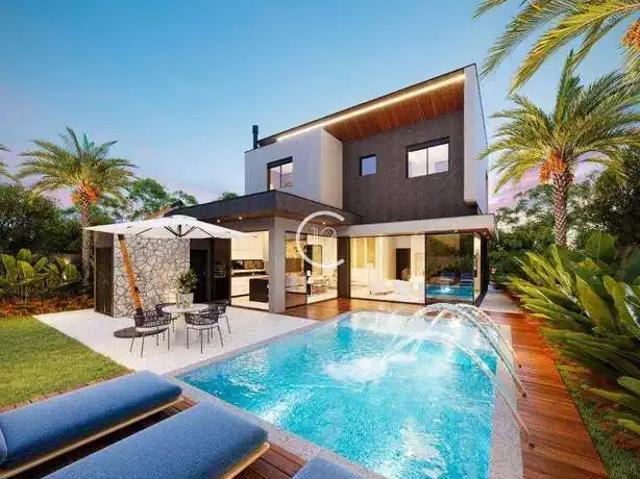 Casa venda em Região Imediata de São José dos Campos, Região Metropolitana do Vale do Paraíba e Litoral Norte