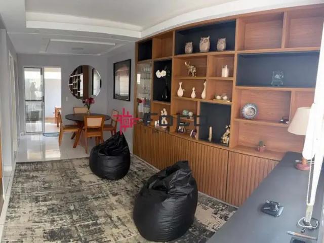 Casa venda em Região Imediata de São José dos Campos, Região Metropolitana do Vale do Paraíba e Litoral Norte