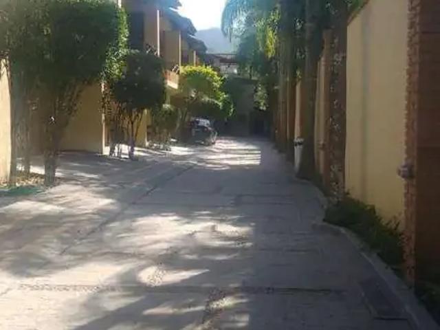 Casa venda em Região Imediata de Caraguatatuba-Ubatuba-São Sebastião, Região Metropolitana do Vale do Paraíba e Litoral Norte