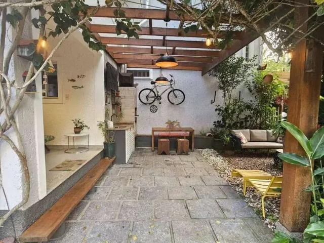 Casa venda em Região Imediata de Caraguatatuba-Ubatuba-São Sebastião, Região Metropolitana do Vale do Paraíba e Litoral Norte