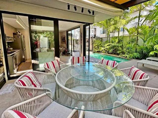 Casa venda em Região Imediata de Caraguatatuba-Ubatuba-São Sebastião, Região Metropolitana do Vale do Paraíba e Litoral Norte