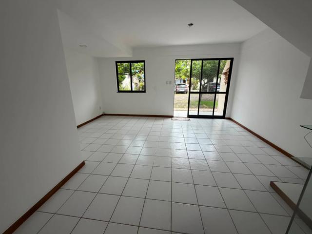 Casa venda em Região Geográfica Imediata de Salvador, Região Metropolitana de Salvador