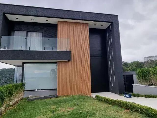 Casa venda em Santana de Parnaíba