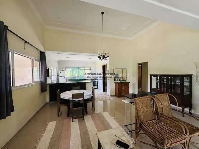 Casa venda em Região Imediata de Taubaté-Pindamonhangaba, Região Metropolitana do Vale do Paraíba e Litoral Norte