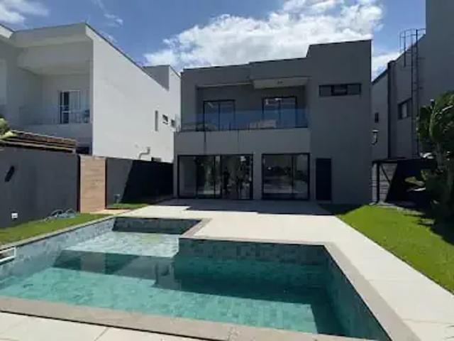 Casa venda em Condomínio, Serra