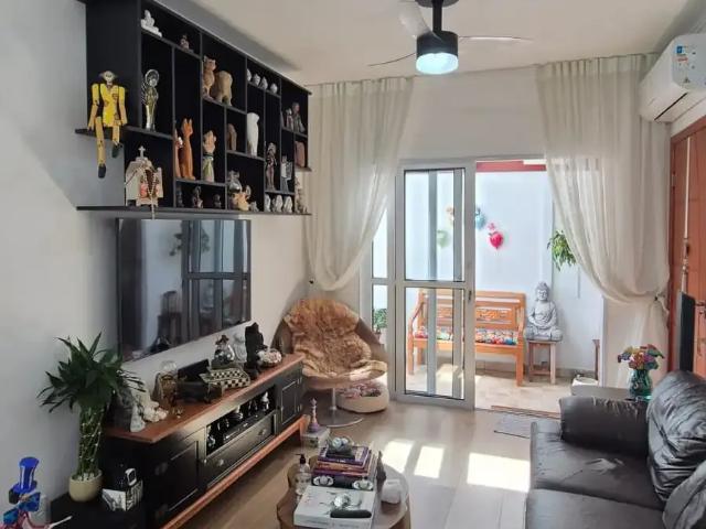 Casa venda em Região Imediata de Taubaté-Pindamonhangaba, Região Metropolitana do Vale do Paraíba e Litoral Norte