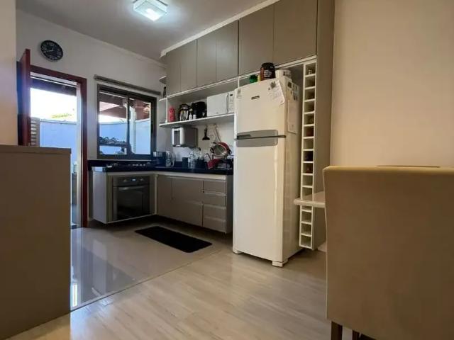 Casa venda em Região Imediata de Taubaté-Pindamonhangaba, Região Metropolitana do Vale do Paraíba e Litoral Norte